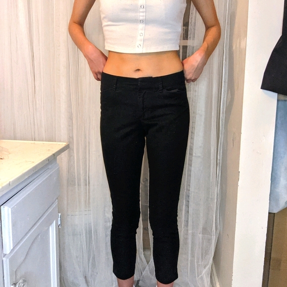 Old Navy Jeans - Picture 2 of 4